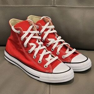 Red High Top Converse All Star Chuck Taylor Women's 8 (Men's 6) M9621 Classic